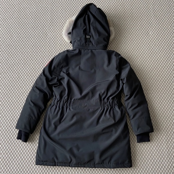 Canada Goose jacket - Picture 2 of 10